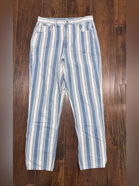 American Eagle High-Waisted Striped Mom Jeans Size 6
